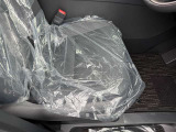 運転席:大きなしわやへたりなど無く綺麗な状態です。