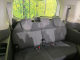 3列目シートはもちろん状態良好☆大人でもゆったりと座って頂けますので、大人数でのお出かけもラクラクです♪ご家族で、気の知れた仲間で、ドライブに行くのが楽しみですね♪