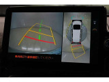 パノラミックビューモニターでクルマの周囲の確認が出来て安心です。