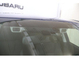 アイサイトVer.3搭載。プリクラッシュブレーキや車線逸脱警報、誤発進抑制などの機能が充実した運転支援システムです。全車速追従機能付きクルーズコントロールも備え、快適で安全なドライブをサポートします。