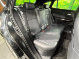 後部座席も気になるようなキズ・汚れやへたり等、大きなダメージはなく、良好な状態です。