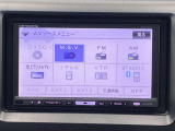 社外メモリナビ(AVIC-HRZ900)を装着しています。Bluetooth(ブルートゥース)接続/CD・DVD再生/フルセグ視聴等が使用できます。