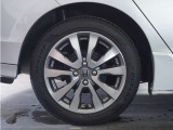 アルミホイール装着車です!これで足元まわりもおしゃれにきまります!