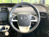 【純正革巻きステアリング】上質な革を使用することで、手にしっかり馴染みとても運転しやすいハンドルです♪