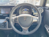 ステアリングも使用感が少なく、きれいな状態となっております♪