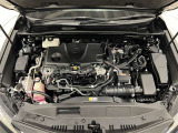 エンジンルーム内も隅々まで掃除がいきわたっています!ハイブリッド部分は初度登録から10年、もしくは3年間の長い方の保証付!ただし累計走行距離数20万キロまでとなります!