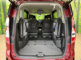 普段のお買い物や通勤、送迎等に十分な荷室スペースを確保しております。セカンドシートを倒すと、大きな荷物の積載も可能です♪