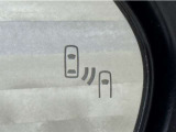 車線変更時の後方確認をアシストしてくれるブラインドスポットモニター!ドアミラーの死角を検知してくれるから車線変更もスムーズです。