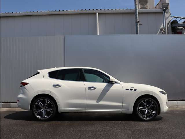マセラティ レヴァンテ GT ハイブリッド 4WD の中古車詳細 (14,000km