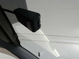 安心装備ドライブレコーダーを装備しています。自車の走行状態を常に録画しています。