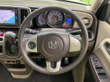 ステアリングも使用感が少なく、きれいな状態となっております♪