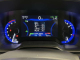 TFTカラーインフォメーションディスプレイを使ったメーター!スピード表示はデジタルとアナログの切替が可能!インフォメーションディスプレイではクルマのいろいろな情報が確認できるようになっています!