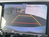 【バックカメラ】駐車時に後方がリアルタイム映像で確認できます。大型商業施設や立体駐車場での駐車時や、夜間のバック時に大活躍!運転スキルに関わらず、今や必須となった装備のひとつです!