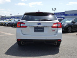 【リヤ】2年間(バリューチョイスは1年間)走行距離無制限の「スバルあんしん保証」が付きます。万一の時は、全国スバルディーラーで保証修理が受けられます。最長3年まで保証の延長が可能です。(有料)