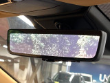 【デジタルインナーミラー】後席の大きな荷物や同乗者で後方が確認しづらい時でも安心!カメラが撮影した車両後方の映像をルームミラー内に表示。クリアな視界で状況の確認が可能です!