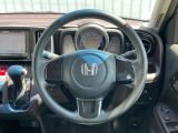 ステアリングも使用感が少なく、きれいな状態となっております♪