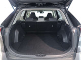 広々としたラゲージスペースを備えています。大きなものや長さのある荷物もしっかりと積み込めます。