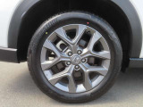 純正アルミホイールが装備されています!