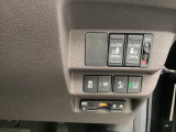 両側電動スライドドアは運転席からも開閉可能です!ETCもビルトイン装着!