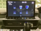 ワイド画面のナビゲーションはフルセグTV、インターナビ対応のGathers純正メモリーナビを搭載しています。Bluetoothオーディオ機能がありますので、スマートフォンなどの音楽も再生できます。