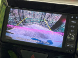 【バックカメラ】駐車時に後方がリアルタイム映像で確認できます。大型商業施設や立体駐車場での駐車時や、夜間のバック時に大活躍!運転スキルに関わらず、今や必須となった装備のひとつです!
