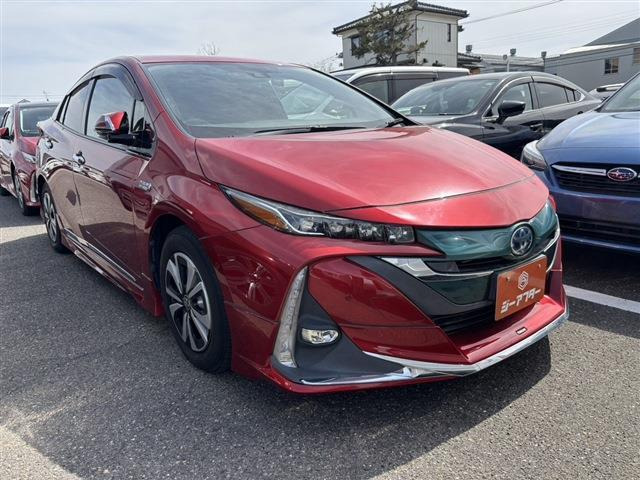 トヨタ プリウスPHV 