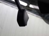 交通事故処理の迅速化等、運転中の「万が一」を記録してくれ、もしもの時も心強いドライブレコーダーを装備しています。