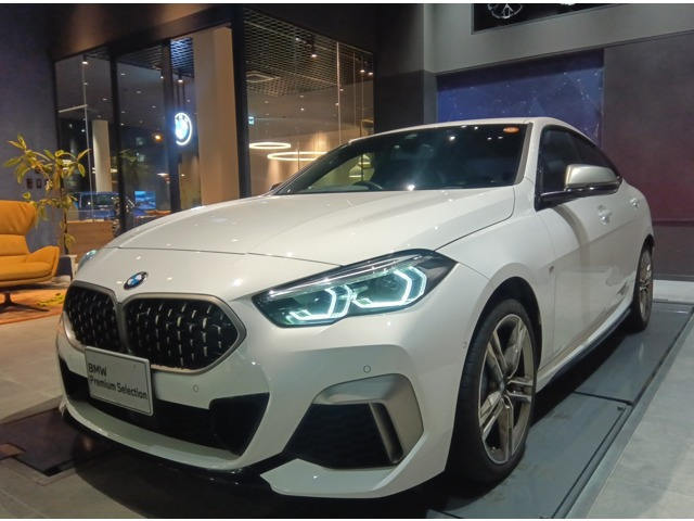 2シリーズクーペ M235i M235i xドライブ 4WD