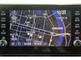 対応アプリをディスプレイに表示させて使うディスプレイオーディオ。TCナビキット装着。高画質なフルセグTV対応です。ナビ連動のETC2.0を搭載しています。利用日や料金の確認がモニターで出来て便利ですよ