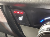フロント両席にはシートヒーターが付いています!寒い日に便利な装備ですね。