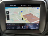 音声認識システム、ナヒ?、エアコンなと?、さまさ?まな機能を直感的に操作て?きるUconnectか?、詳細な車両システムやト?ライヒ?ンク?の情報をマルチヒ?ューテ?ィスフ?レイ にわかりやすく表示し