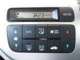 【オートエアコン】お好みの温度をセットするだけで、春夏秋冬、一年を通して快適にお過ごしいただけます♪エアコンの風量などを自動でコントロールしてくれます♪