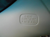 車両側面からの安全性も高めてくれる、安心装備のサイドカーテンエアバックシステムです◎