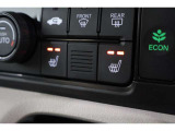 シートヒーター装備付き車!!座席に埋め込まれた電熱線によりシートを暖めることが出来る装備で、温められたシートは、寒い冬には最適です!!