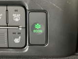 ★ECONスイッチ★ エコドライブを加速しよう!スイッチをONにすると、運転の仕方によるロスを抑え込み燃費をよくするようクルマが頑張ります(*^ー^*)燃費向上にチャレンジ♪