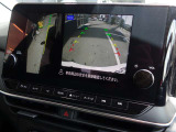 アラウンドビューモニターは、左前方を映すカメラへの切り替えも可能ポート!苦手な駐車も心強いですね!