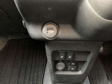 電源ソケットもついてます。