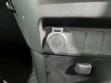 シガーソケット用の充電器が使用可能です!