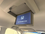 天井にモニターが装備されています!お子様など、ロングドライブでも退屈せず楽しくお過ごし頂けます
