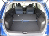 リアシートを畳めば更に広々ラゲッジスペースの完成♪