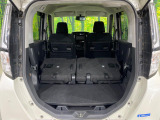 普段のお買い物や通勤、送迎等に十分な荷室スペースを確保しております。セカンドシートを倒すと、大きな荷物の積載も可能です♪