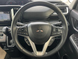 【純正革巻きステアリング】上質な革を使用することで、手にしっかり馴染みとても運転しやすいハンドルです♪