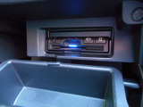 ETCは運転席右下の小物入れ内に隠れてるので、安全性もあがります。