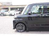 令和5年式・タントカスタム・RS・走行1.0万キロ・両側パワースライドドア・シートヒーター・バックモニターステアリングスイッチ・プライバシーガラス・衝突軽減ブレーキ・インテリキー・アイドリングストップ