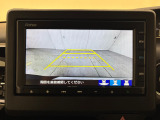 ■バックカメラ■ガイドラインが付いているので車庫入れも楽々です!トランク下部分の死角もカバーしてくれるので運転も安心です♪