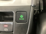 ★ECONスイッチ★ エコドライブを加速しよう!スイッチをONにすると、運転の仕方によるロスを抑え込み燃費をよくするようクルマが頑張ります(*^ー^*)燃費向上にチャレンジ♪
