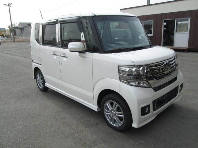 ホンダ N-BOXカスタム 