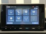 純正スマートナビ付きです!ホンダコネクト対応、フルセグTV視聴、Bluetooth・ミュージックプレーヤー接続可能です!
