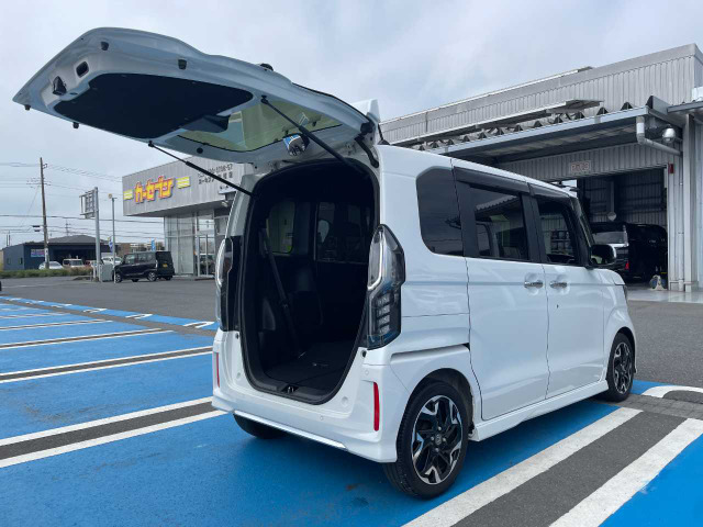 ホンダ N-BOXカスタム 