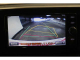 【バックカメラ】後方の映像がモニターで確認できます。駐車が苦手な方にお勧めの補助機能です。